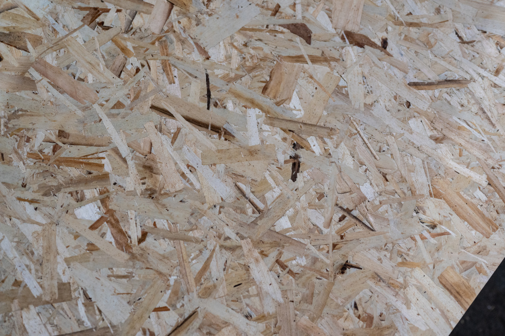 Как легко и правильно определить лицевую сторону ОСБ плиты